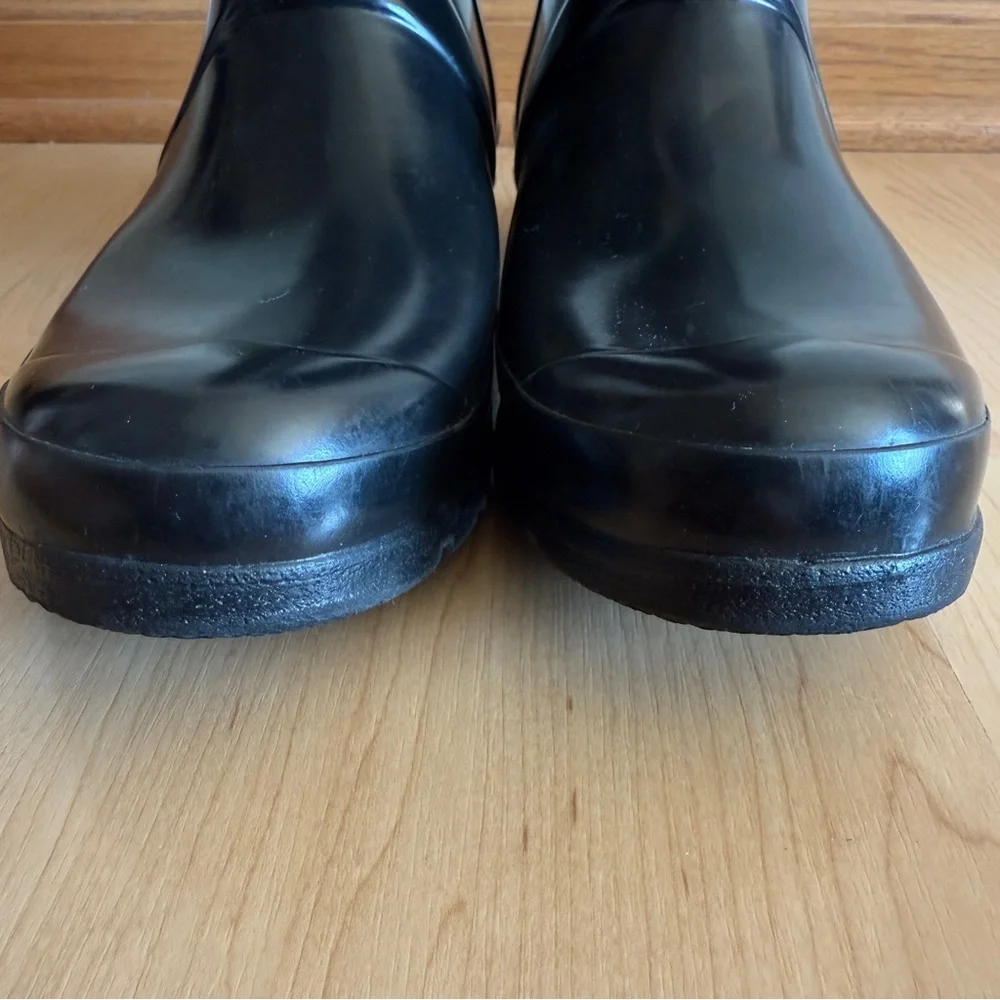 Hunter Women’s Original Short Gloss Black Rubber Rain Boots, Sz 9 w/Buffer Spray